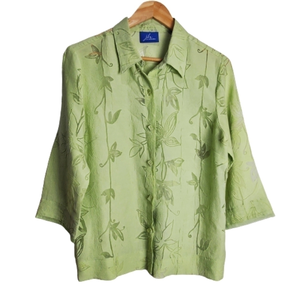 J.H. Collectibles Green Celery Laser Cut Button 3/4 Sleeve Blouse Size Large